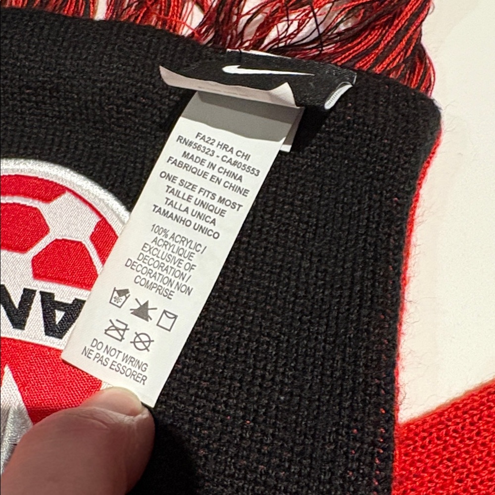 Canada National Soccer Team Nike Red/Black Jacquard Local Scarf - Picture 5 of 7